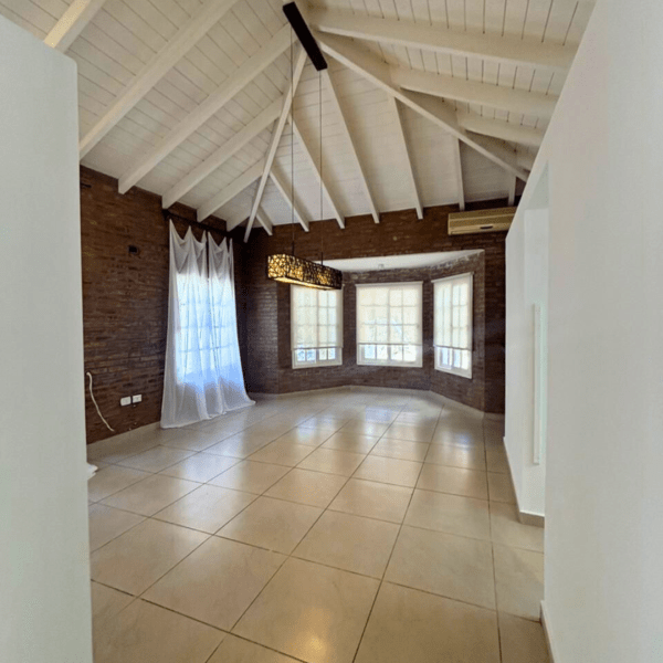 CASA EN VENTA- LOMAS DE LA CAROLINA - Image 16
