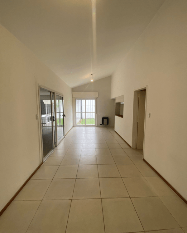 CASA EN VENTA - BARRIO LAS ROSAS - Image 9